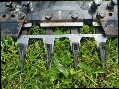 Bild 3:Aebi Mähbalken 81