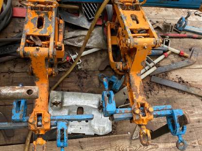 Bild 4:Fronthackgerät 8-reihig 30 cm Reihenabstand