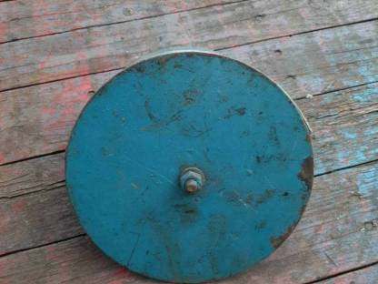 Bild 4:Mengle Stalldungstreuer Schutz