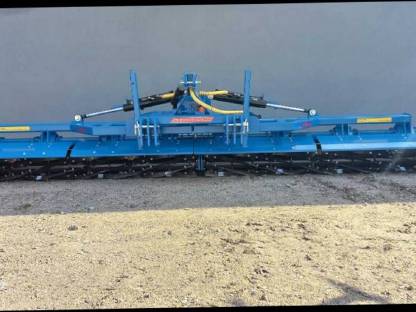 Bild 9:Agripol Messerwalze 3 m