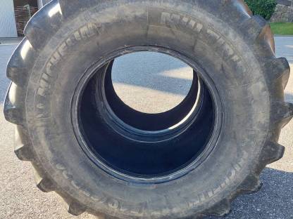 Bild 3:Michelin Multibib 540/65 R24