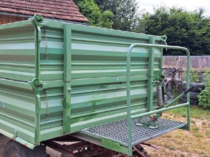 Bild 2:Anhänger Brantner 2-Seitenkipper