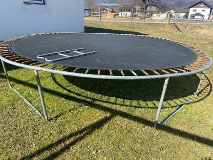 Trampolin