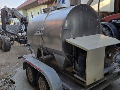 Bild 2:Westfalia Milchtank-Anhänger