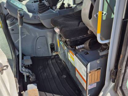 Bild 8:Takeuchi TB 216 2022