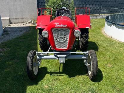 Bild 8:Traktor Lindner LW20