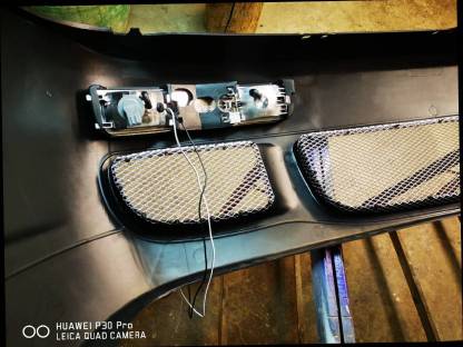 Bild 8:VW Golf 3 Frontstoßstange mit R32 Look