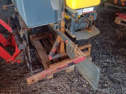 Bild 4:Salzstreuer Winterdienst