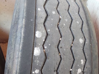 5 Stk. Kompletträder Reifen 365/80R20 inkl. Felgen gebraucht