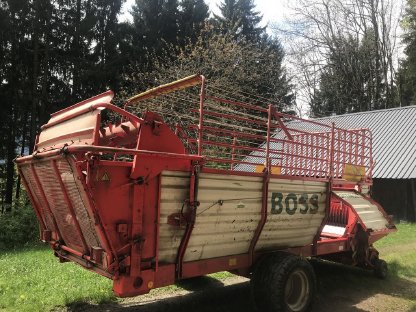 Bild 3:Pöttinger Ernteboss 2T