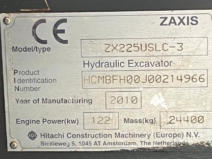 Bild 9:Hitachi ZX225 USLC-3 Kurzheckbagger