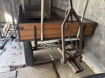 Bild 4:Traktor Anhänger
