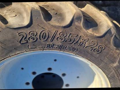 Bild 6:Pflegereifen Case IH Deutz Komplettsatz