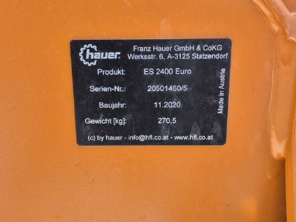Bild 2:Hauer Erdschaufel ES 2400