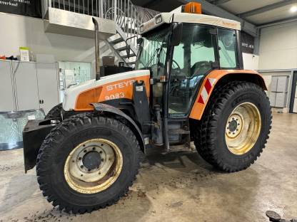 Steyr 9083