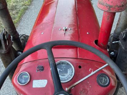 Bild 4:Massey Ferguson 35 3-Zylinder Diesel
