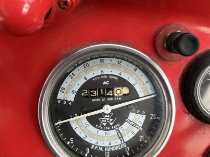 Bild 5:Massey Ferguson 135