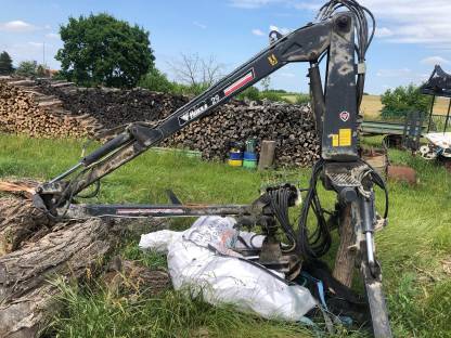 Bild 3:Nokka Dreipunktkran HK29