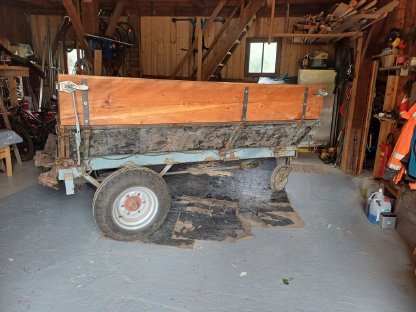 Bild 2:Mengele Anhänger