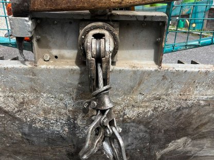 Bild 6:Pfanzelt Profiline Seilwinde 8t