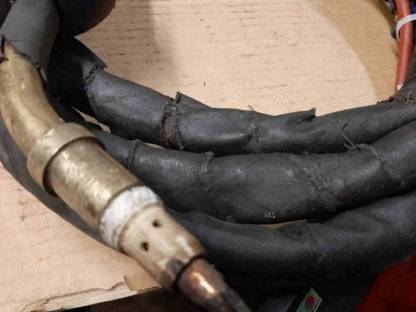 Bild 3:Defektes Schlauchpaket von Binzel