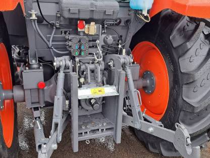 Bild 4:Kubota M4073 DTHQ