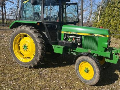 John Deere 1640