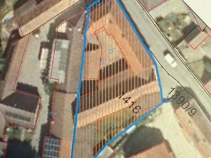 Bauernhaus mit vielen Nebengebäuden