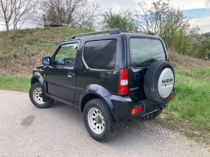 Bild 4:Suzuki Jimny 1,3 Benzin 2011
