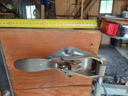 Bild 5:Mengele Anhänger