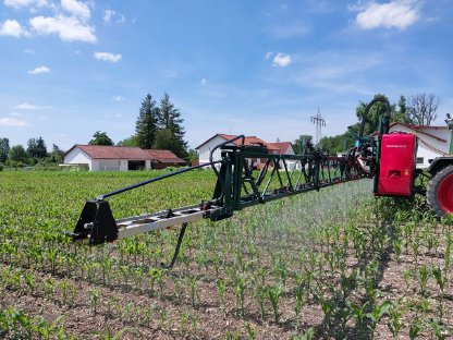 Bild 4:Anbauspritze 1.600/21 mtr. Vogel & Noot Masterspray IS Pro