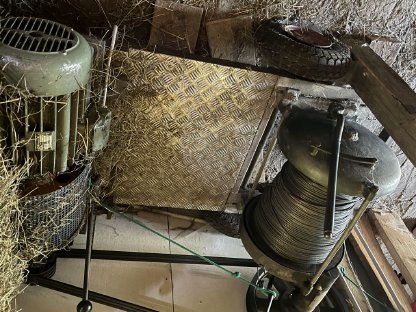 Bild 2:Materialseilbahn