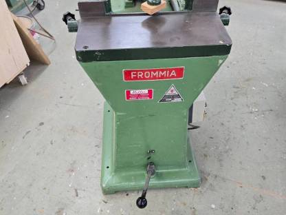 Bild 4:Langlochbohrmaschine Frommia 271