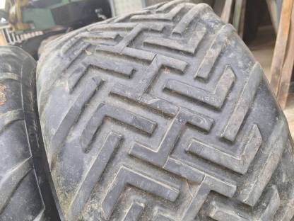 Bild 2:BKT 31×15.50-15