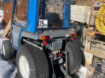 Bild 7:Iseki Kleintraktor