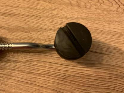 Bild 2:Schlitzisolator mit Holzgewinde (25 Stk.)