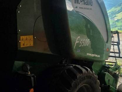 McHale F5500 Rundballenpresse