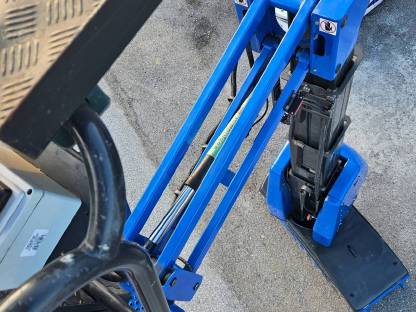 Bild 4:Arbeitsbühne Hebebühne Gelenkmastbühne Hubsteiger UpRight MB