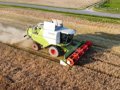 Claas Tucano 430, Obenentleerung, kein Lexion, Trion