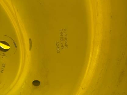 Bild 8:Traktorreifen 650/65 R 42 Trelleborg TM800 mit Felgen