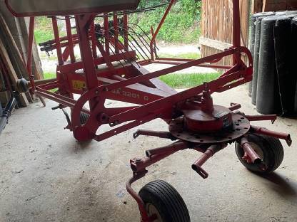 Bild 5:Kuhn GA 3201 G Schwader