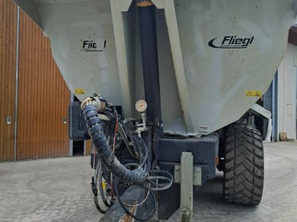 Bild 6:Fliegl Muldenkipper Stonemaster 252 Profi
