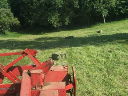 Kleine Heuballen, Quaderballen, eckig