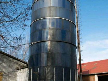 Bild 2:Harvestore Silo