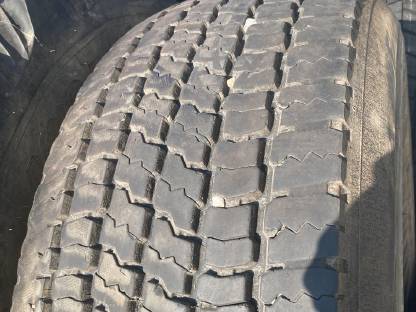 Verkaufe 3 Stk. 385/65 22,5 Lkw-Reifen, ca. 50% Profil