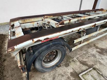 Bild 4:Containeranhänger, Ballenwagen, Plateauwagen, Ballenanhänger