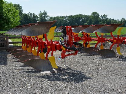 Pöttinger Drehpflug 5-Schar Vario