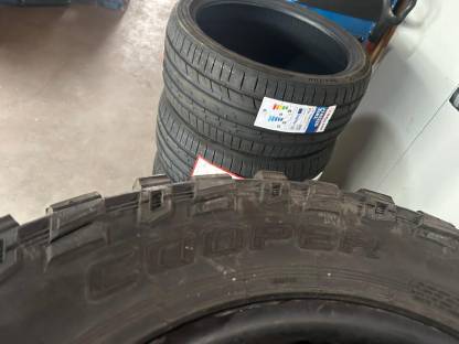 Bild 2:Offroad Reifen Dodge Ram