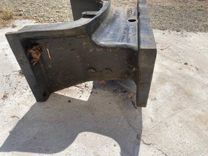 Bild 2:Claas Arion Frontgewicht