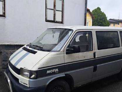 Bild 4:VW Kleinbus T4